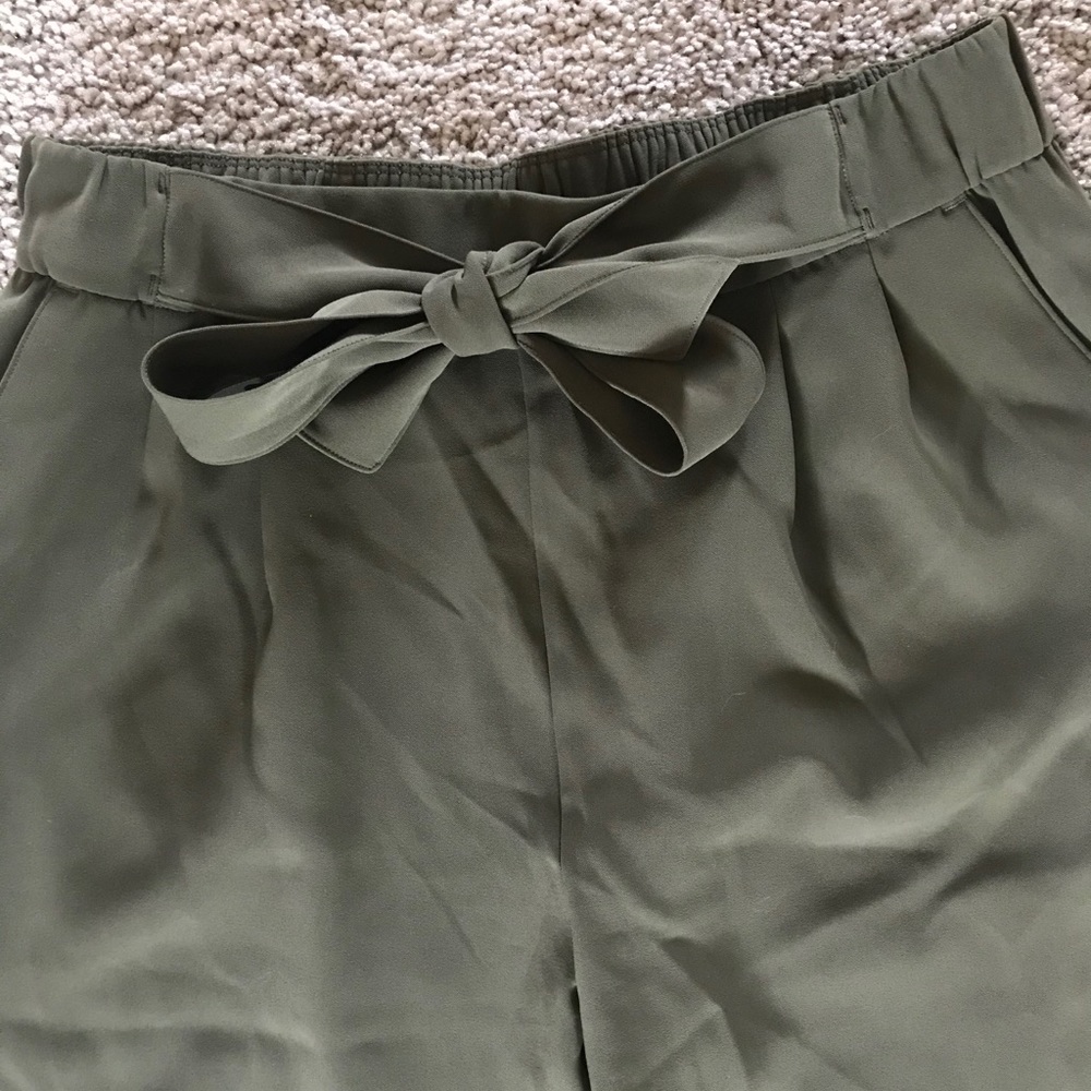 Lululemon wide leg dress pant in green